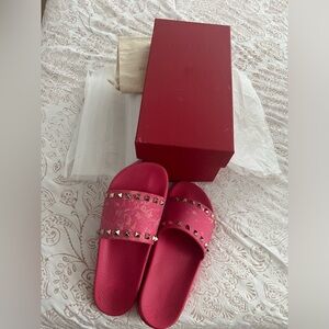 Valentino Rockstud Accents Rubber Pool Slides
